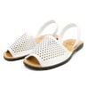 Spanische Damen Sandalen Avarca Menorquina Leder Menorca Sommer Schuhe weiß silber Loch-Muster Abarca 336 C. Ortuño